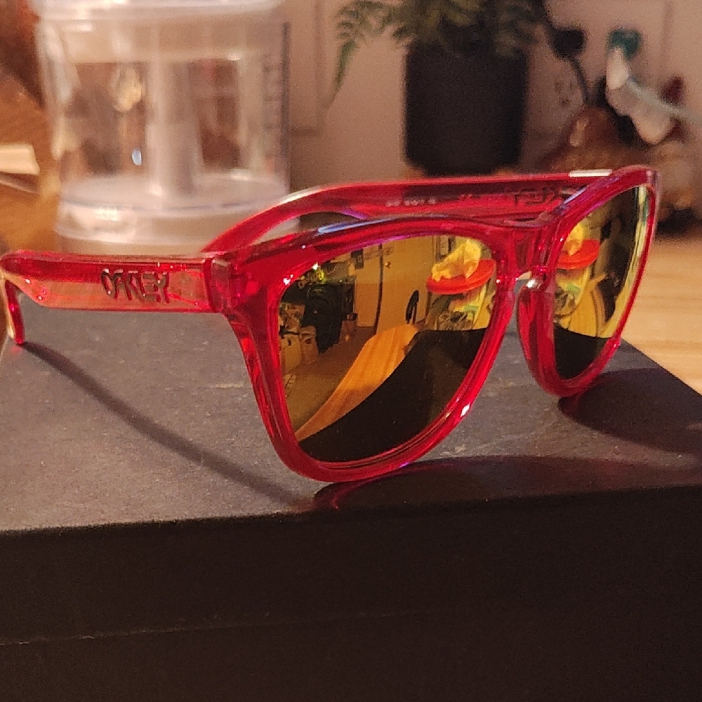 Red Transparent Oakley Frogskin Sunglasses with Gold Iradium Polarized Lenses